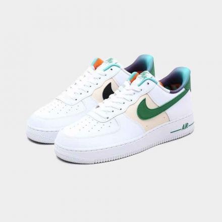 エアフォース1 07 LV8 EMB ホワイト アンド マラカイト Nike Air Force 1 07 LV8 EMB White and Malachite - VICTORIA SNKRS
