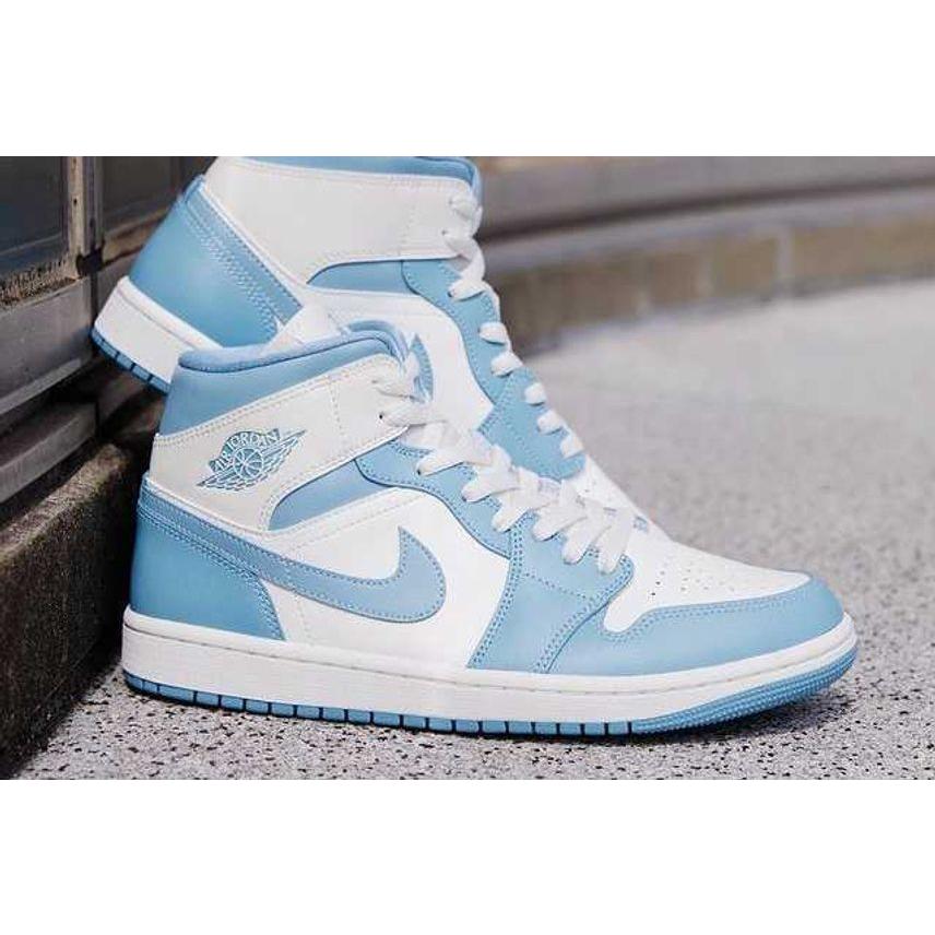ウィメンズ エアジョーダン1 ミッド ユニバーシティブルー Nike WMNS Air Jordan 1 Mid University Blue - VICTORIA SNKRS