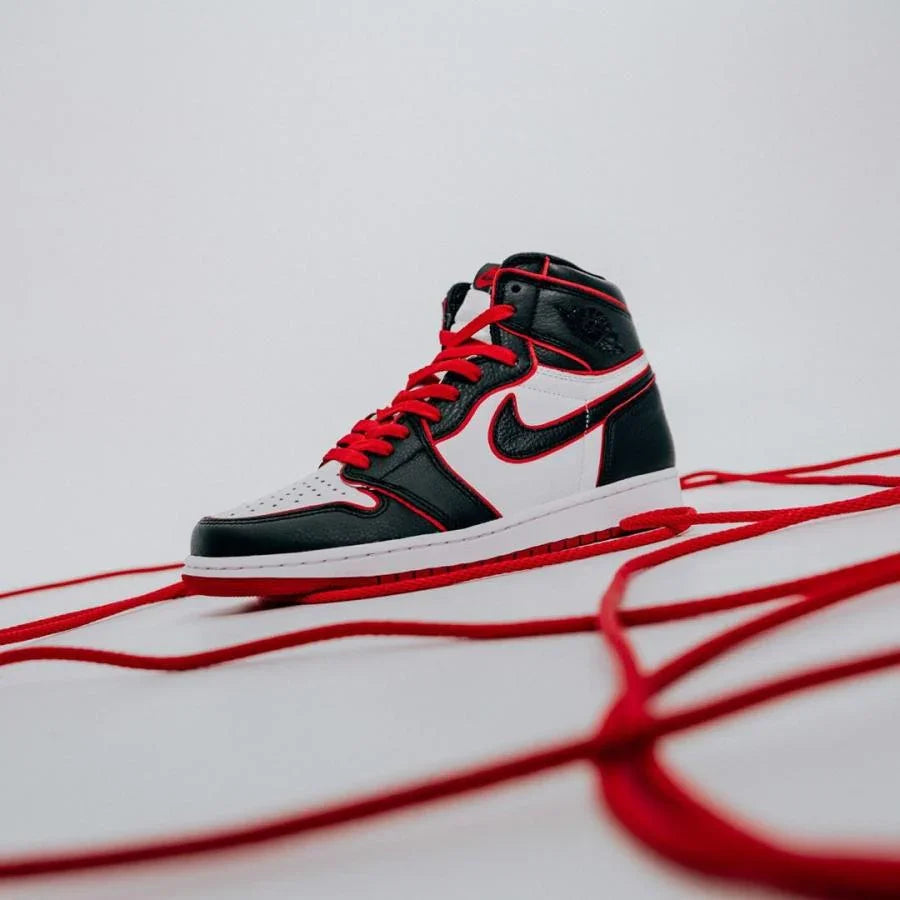 ナイキ エアジョーダン1 レトロ ハイ OG ブラッドライン NIKE AIR JORDAN 1 RETRO HIGH OG BLOODLINE - 鑑定済レアスニーカー通販 Victoria SNKRS