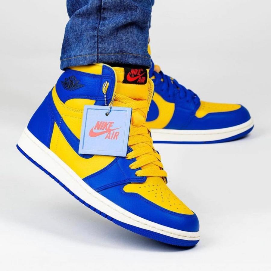 ナイキ ウィメンズ エアジョーダン1 ハイ OG ゲームロイヤル アンド バーシティメイズ Nike WMNS Air Jordan 1 High OG Game Royal and Varsity Maize - VICTORIA SNKRS