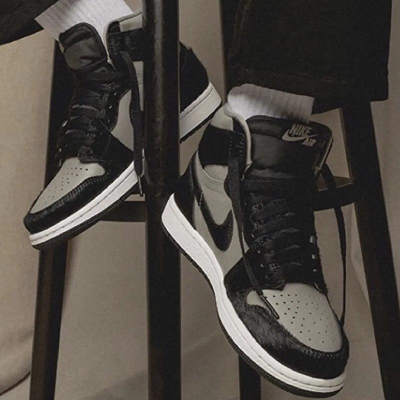 ナイキ ウィメンズ エアジョーダン1 レトロ ハイ OG ミディアム グレー Nike WMNS Air Jordan 1 Retro High OG Medium Grey - VICTORIA SNKRS