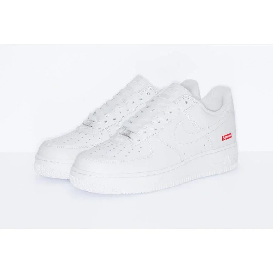 シュプリーム×ナイキ エアフォース1 ロー SUPREME×NIKE AIR FORCE 1 LOW WHITE - 鑑定済レアスニーカー通販 Victoria SNKRS