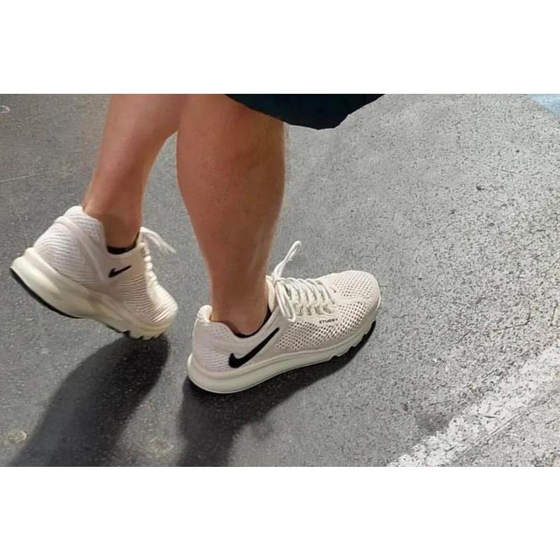 ステューシー×ナイキ エアマックス2013 フォッシル Stussy×Nike Air Max 2013 Fossil - VICTORIA SNKRS