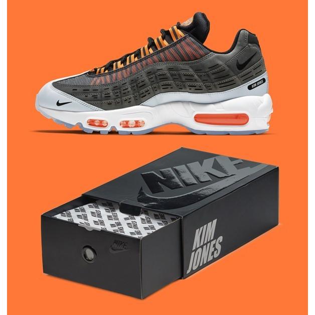キム ジョーンズ×ナイキ エアマックス95 ブラック トータルオレンジ KIM JONES×NIKE AIR MAX 95 BLACK TOTAL ORANGE - VICTORIA SNKRS