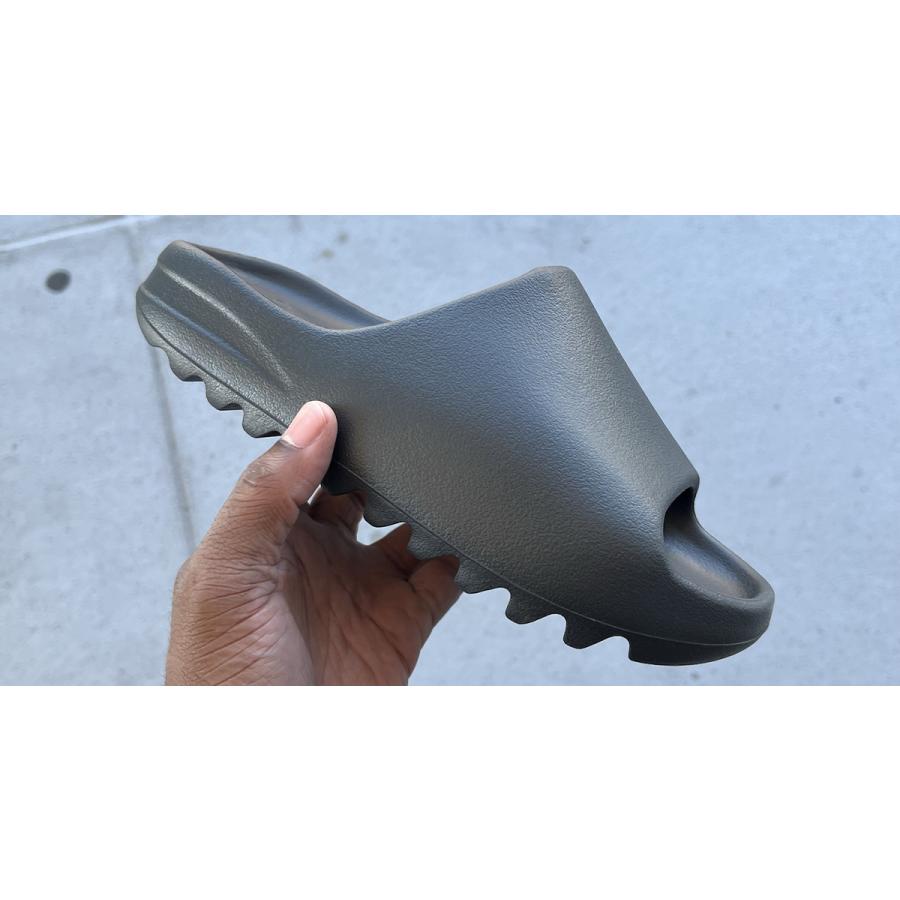 イージー スライド オニキス adidas YEEZY Slide Onyx - VICTORIA SNKRS