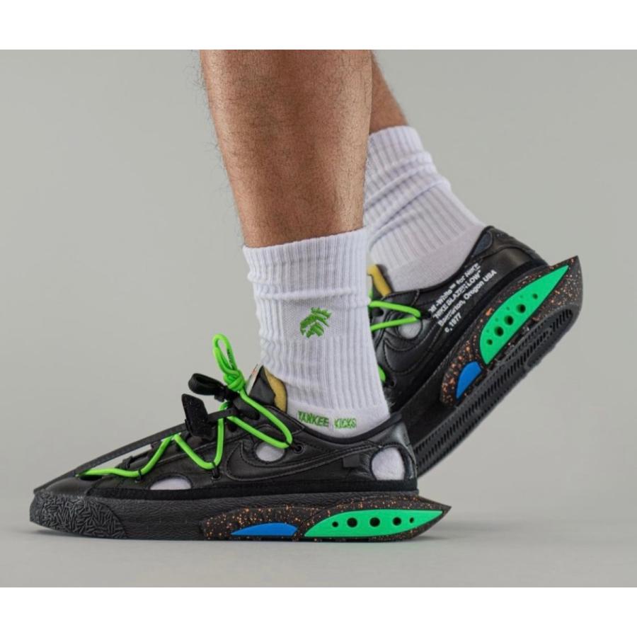 オフホワイト×ナイキ ブレーザーロー ブラック アンド エレクトログリーン Off-White×Nike Blazer Low Black and Electro Green - VICTORIA SNKRS