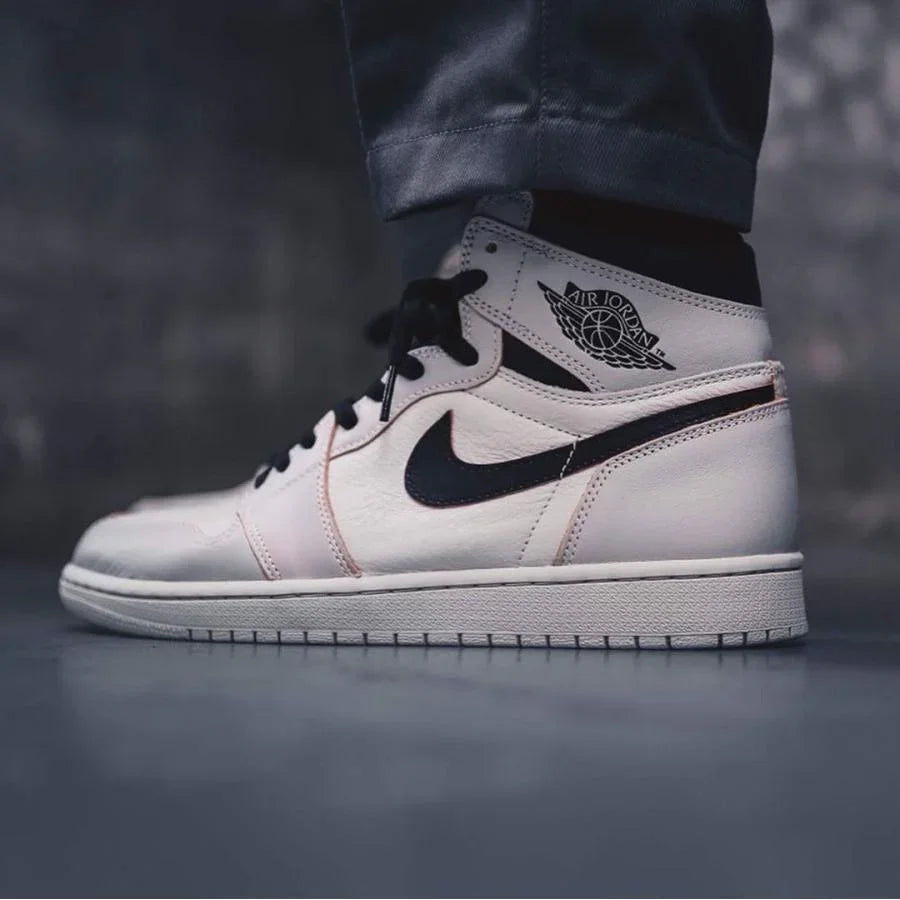 ナイキSB ジョーダン デファイアント ライトボーン NIKE SB AIR JORDAN 1 HIGH OG DEFIANT LIGHT BORN NYC TO PARIS - 鑑定済レアスニーカー通販 Victoria SNKRS