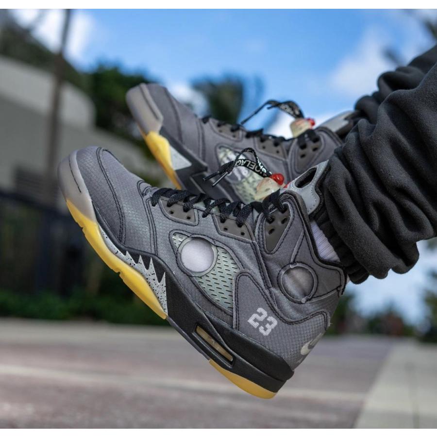 オフホワイト X ナイキ エアジョーダン5 ブラック モスリンファイアレッド OFF-WHITE X NIKE AIR JORDAN5 BLACK MUSLIN FIRE RED - VICTORIA SNKRS