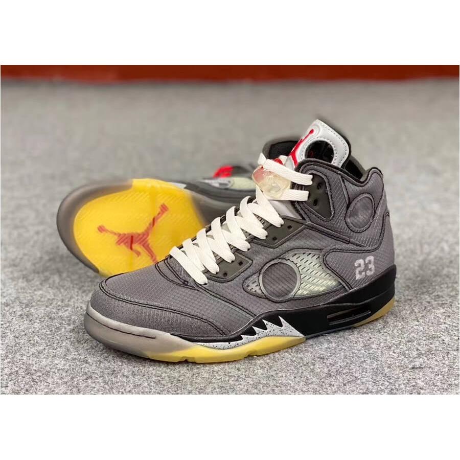 オフホワイト X ナイキ エアジョーダン5 ブラック モスリンファイアレッド OFF-WHITE X NIKE AIR JORDAN5 BLACK MUSLIN FIRE RED - VICTORIA SNKRS