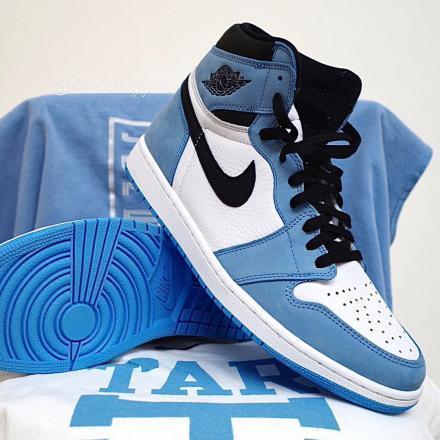 GS エアジョーダン1 ハイ OG ユニバーシティブルー NIKE GS AIR JORDAN