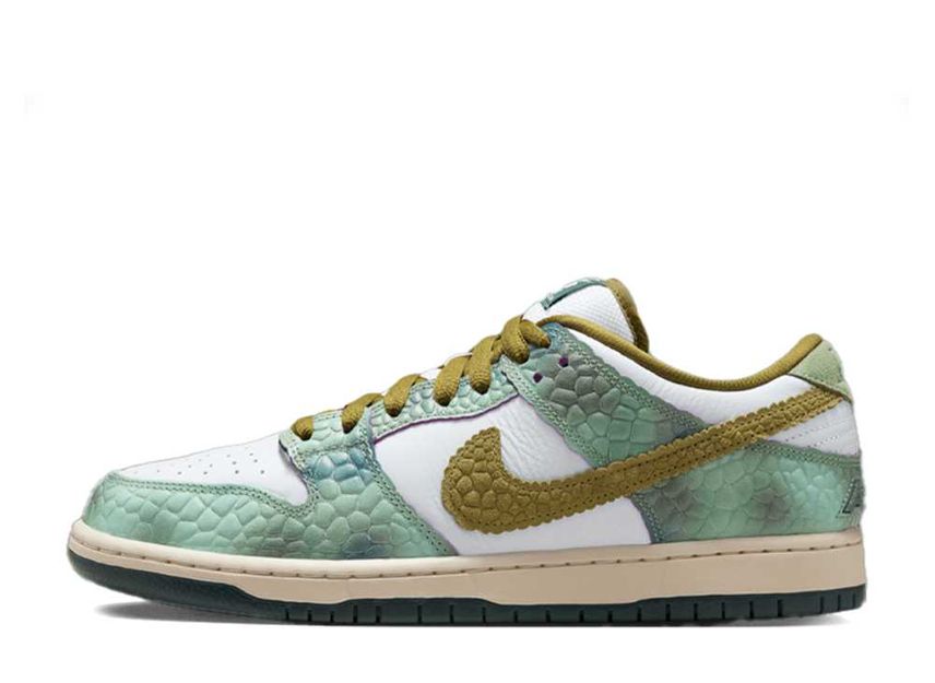 alexis-sablone-nike-sb-dunk-low-pro-white-and-pacific-moss