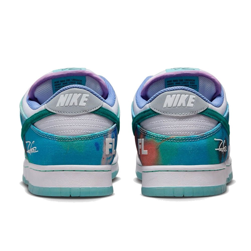 Futura × Nike SB Dunk Low White and Geode Teal フューチュラ × ナイキ SB ダンク ロー