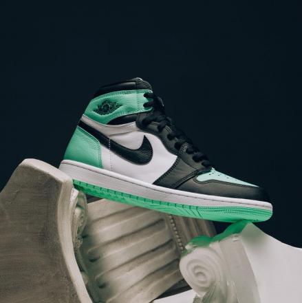 Nike Air Jordan 1 High OG Green Glow ナイキ エアジョーダン1 ハイ OG グリーングロー