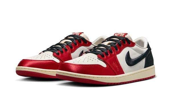 Trophy Room × Nike Air Jordan 1 Low OG Sail and Varsity Red トロフィールーム × ナイキ エアジョーダン1 ロー OG セイル アンド バーシティレッド - VICTORIA SNKRS