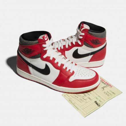 Nike Air Jordan 1 High OG Chicago靴/シューズ