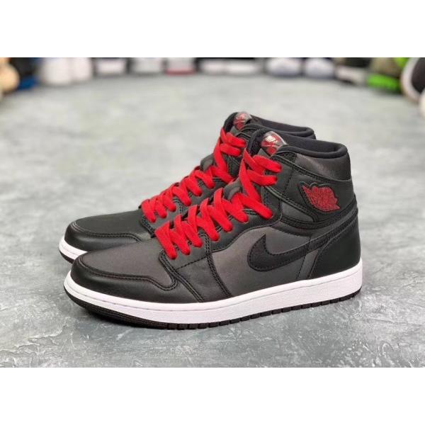 エアジョーダン1 レトロ ハイ OG ブラックサテン NIKE AIR JORDAN 1 RETRO HIGH OG BLACK STAIN - VICTORIA SNKRS