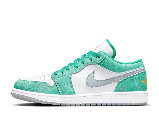 エアジョーダン1 ロー SE ニューエメラルド Nike Air Jordan 1 Low SE New Emerald - VICTORIA SNKRS