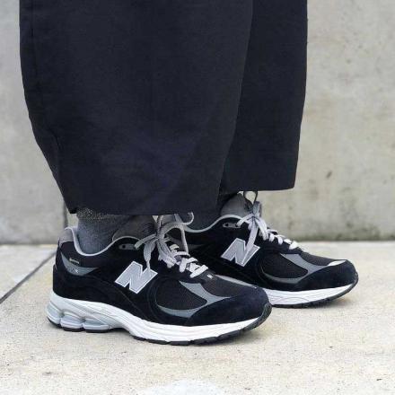 2002rNew Balance 2002R GORE-TEX Black/Gray - スニーカー