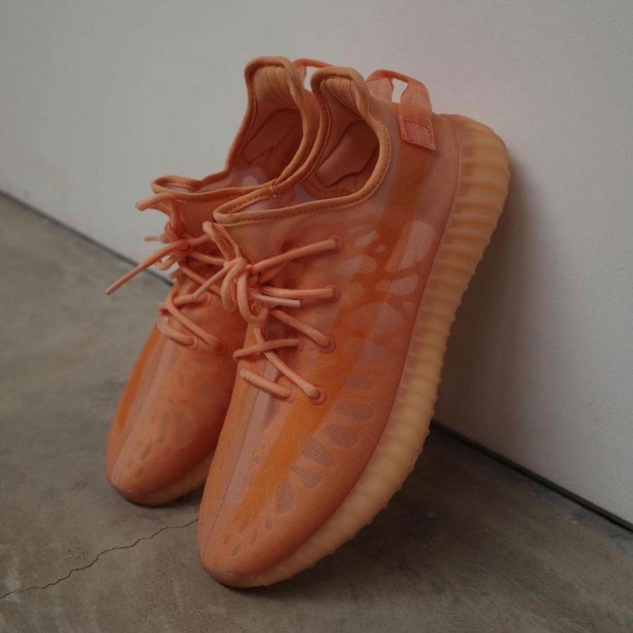 イージーブースト 350 V2 モノ クレー ADIDAS YEEZY BOOST 350 V2 MONO CLAY - VICTORIA SNKRS