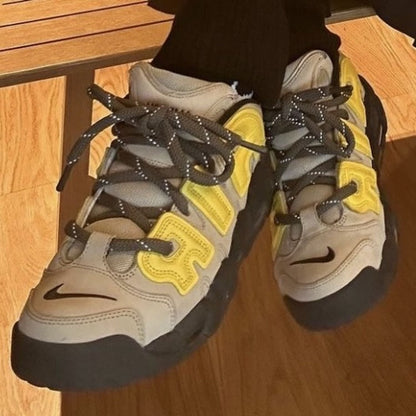 アンブッシュ × ナイキ エアモアアップテンポ ロー ブラック アンド ホワイト AMBUSH × Nike Air More Uptempo Low Vivid Sulfur and Limestone - VICTORIA SNKRS