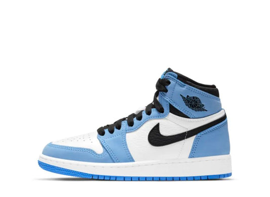 GS エアジョーダン1 ハイ OG ユニバーシティブルー NIKE GS AIR JORDAN 1 HIGH OG UNIVERSITY BLUE - VICTORIA SNKRS