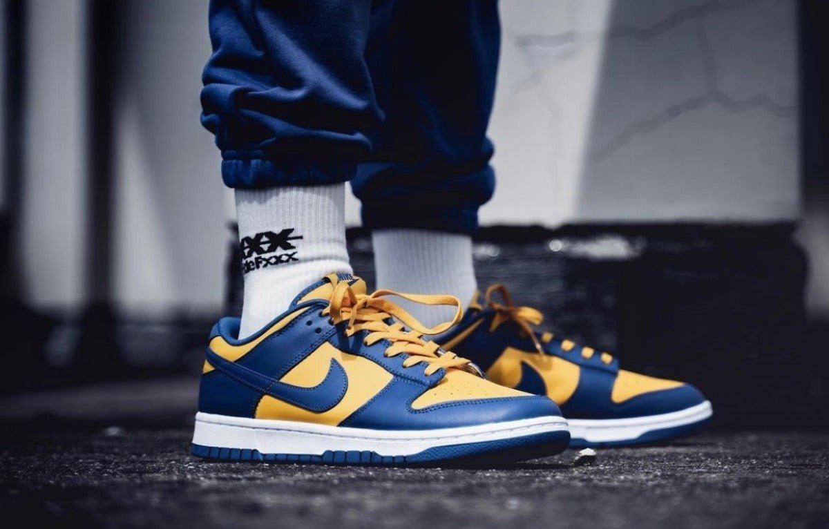 ダンク ロー Nike Dunk Low Blue Jay and University Gold - VICTORIA SNKRS