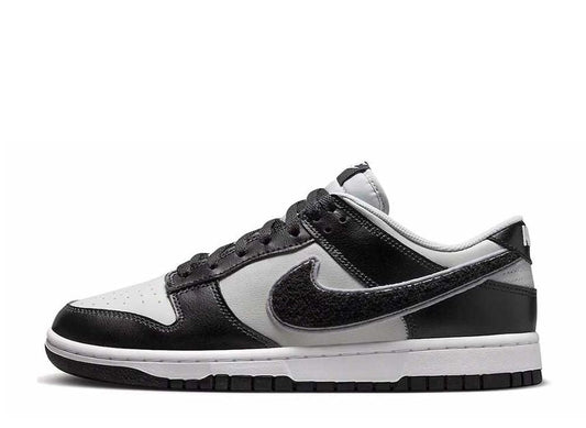 ナイキ ダンク ロー シェニール スウッシュ ブラック グレー Nike Dunk Low Chenille Swoosh Black Grey - VICTORIA SNKRS