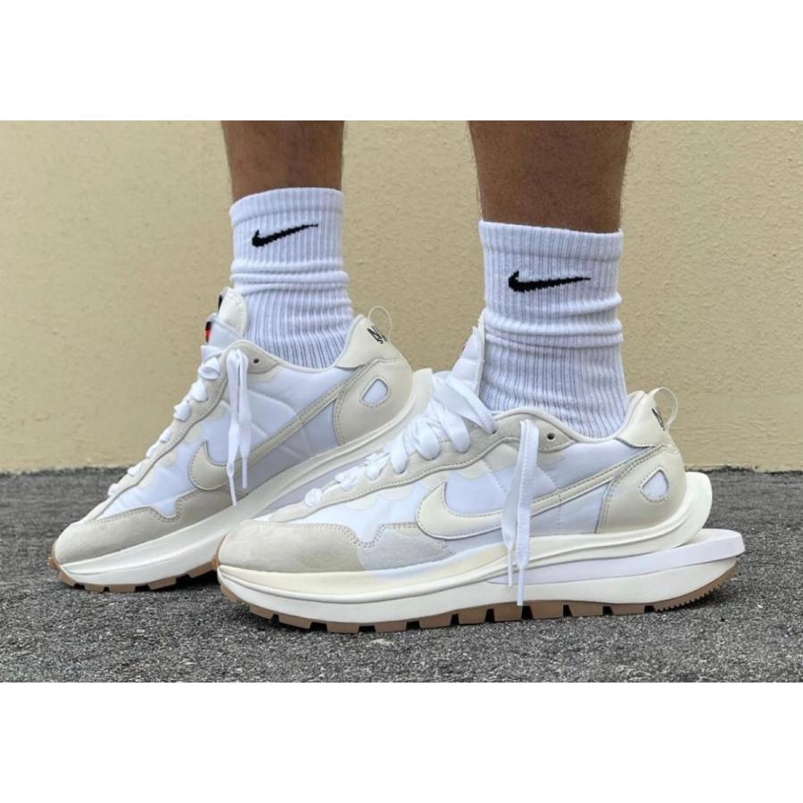 ファッション【希少】sacai × Nike Vapor Waffle 白 26.5cm