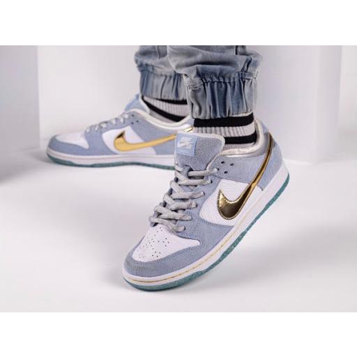 ショーンクライヴァー　NIKE DUNK SB ホリデースペシャル　ダンク