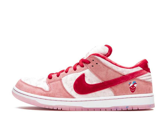 ストレンジラブ × ナイキSB ダンク ロー バレンタインデー STRANGELOVE × NIKE SB DUNK LOW VALENTINES DAY - VICTORIA SNKRS