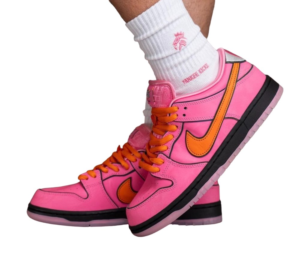 The Powerpuff Girls × Nike SB Dunk Low Pro QS Blossom パワーパフガールズ × ナイキ SB ダンク ロー プロ QS ブロッサム - VICTORIA SNKRS